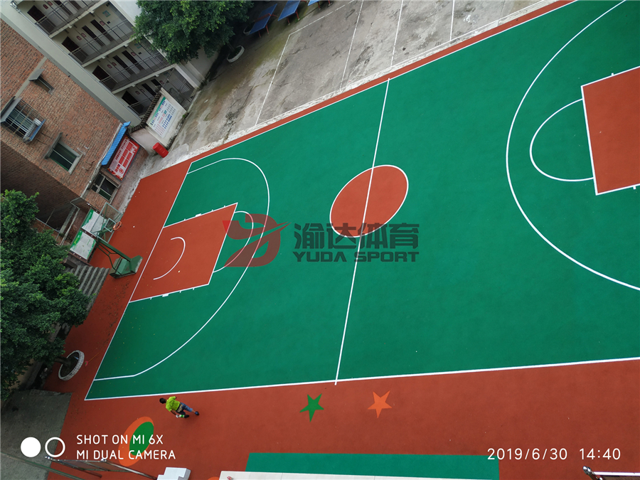 1591605044873286.jpg 馬宗小學(xué)籃球場(chǎng).jpg